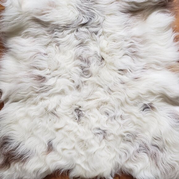 Lamb skin pelt - Picture 3 of 3